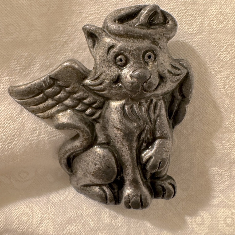 Cat Angel brooch pin pewter 1.5” wings, and halo